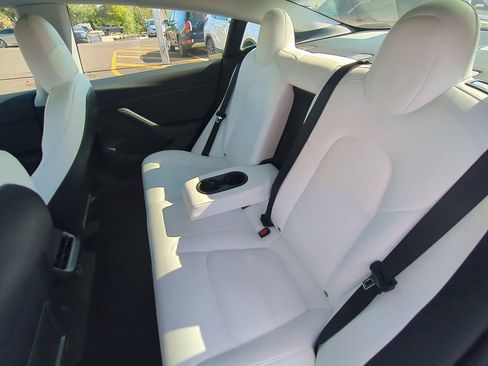 Used 2022 Tesla Model 3 Long Range image 12