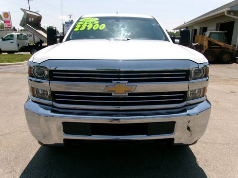 Used 2017 Chevrolet Silverado 2500 W/T AWD/4WD image 7