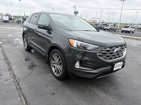 Used 2023 Ford Edge Titanium w/ Class II Trailer Tow Package AWD/4WD image 4