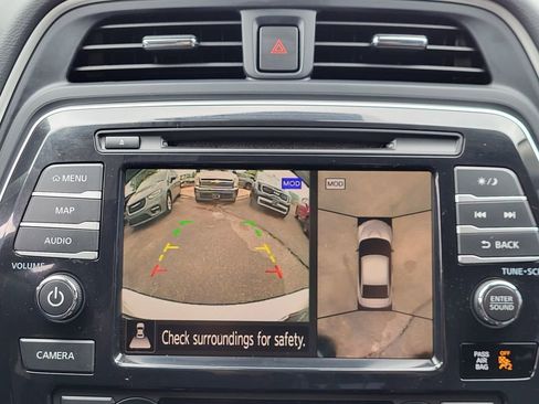 Used 2019 Nissan Maxima Platinum w/ Sport Mat Group FWD image 9