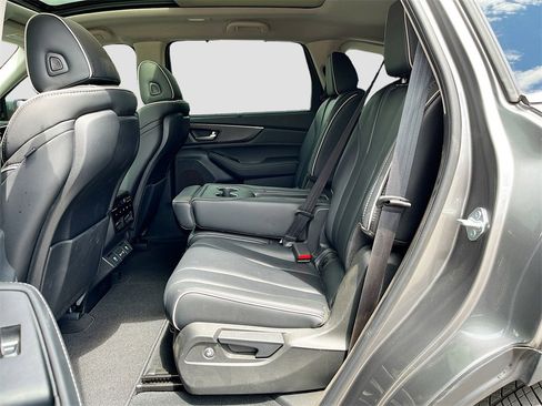 Used 2024 Acura MDX SH-AWD w/ Advance Package image 24