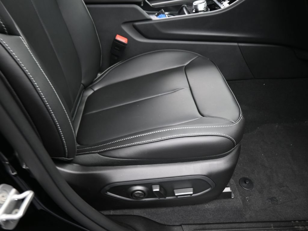 New 2026 Jeep Grand Cherokee L Limited RWD image 41