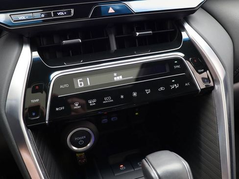 Used 2024 Toyota Venza Nightshade image 25