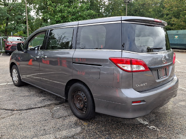 Used 2016 Nissan Quest S FWD image 2