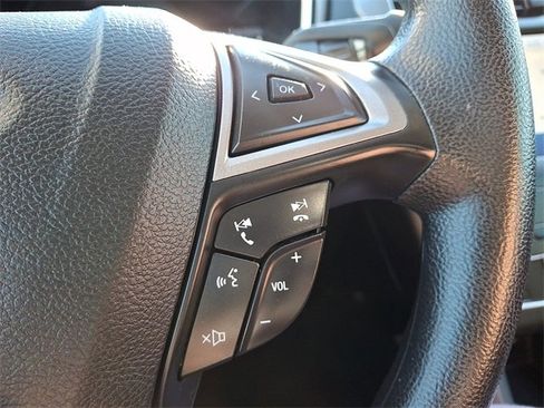 Used 2020 Ford Fusion SE image 21