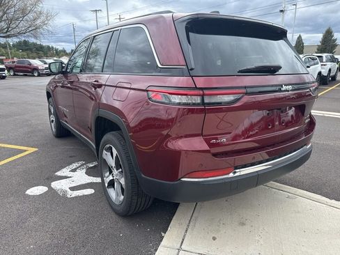 Used 2023 Jeep Grand Cherokee Limited AWD/4WD image 7