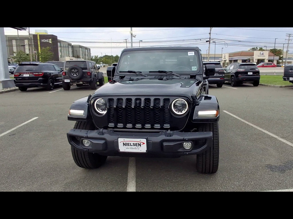 Used 2023 Jeep Gladiator Overland AWD/4WD image 3