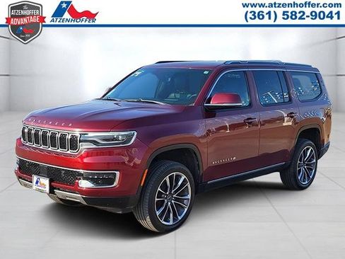Used 2022 Jeep Wagoneer Series III w/ Premium Group I image 3