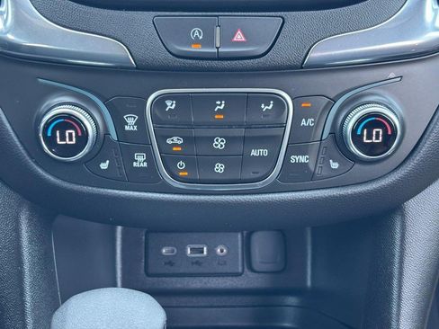 Used 2023 Chevrolet Equinox LT image 14