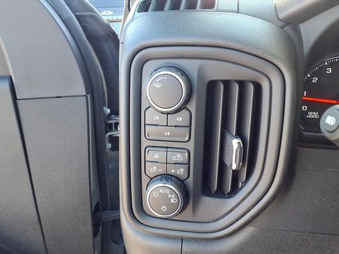 Used 2024 Chevrolet Silverado 2500 Custom w/ Custom Convenience Package AWD/4WD image 15