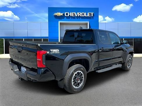 Used 2024 Toyota Tacoma TRD Off-Road AWD/4WD image 3