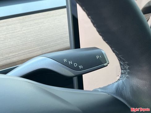 Used 2022 Tesla Model 3 Long Range AWD/4WD image 25