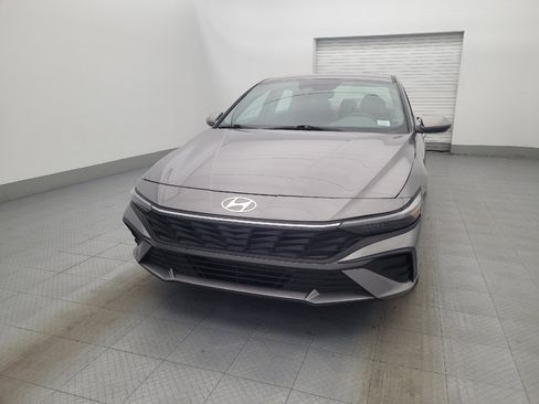 Used 2024 Hyundai Elantra SEL image 15