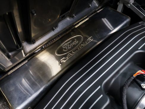 Used 2006 Ford GT RWD image 49