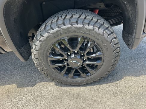 New 2026 Chevrolet Silverado 2500 High Country w/ Midnight Edition AWD/4WD image 11