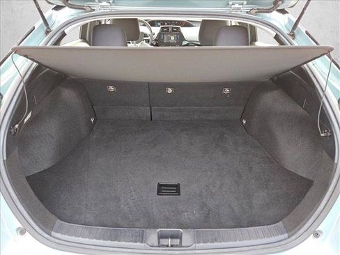Used 2017 Toyota Prius Three FWD image 6