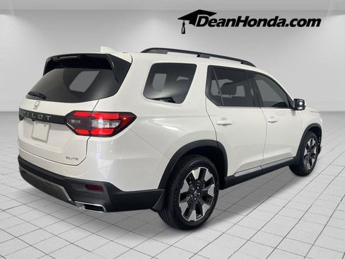 New 2026 Honda Pilot Elite image 5