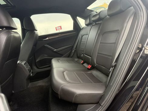 Used 2022 Volkswagen Passat 2.0T R-Line image 13