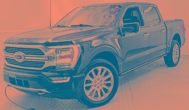 Certified 2022 Ford F150 Limited AWD/4WD image 6