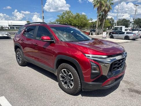 Used 2025 Chevrolet Equinox ACTIV FWD image 3