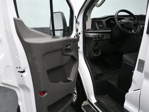Used 2025 Ford Transit 250 Low Roof w/ Exterior Upgrade Package RWD image 23