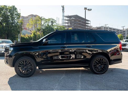 Used 2023 GMC Yukon AT4 w/ AT4 Premium Plus Package AWD/4WD image 5