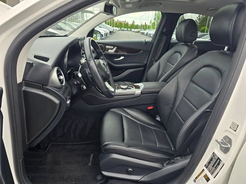 Used 2017 Mercedes-Benz GLC 300 4MATIC Coupe image 12