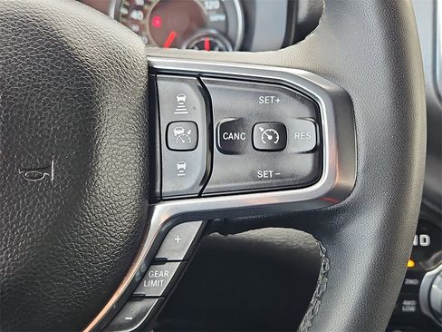 Used 2025 RAM 1500 Laramie image 28