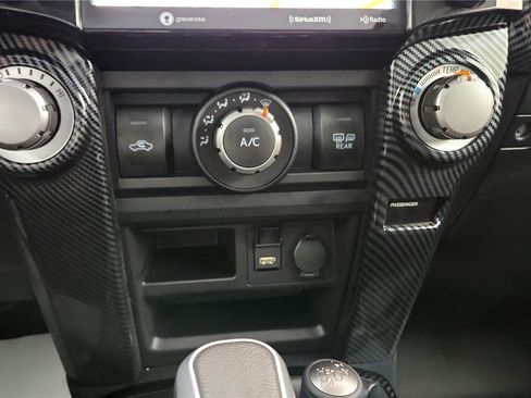 Used 2024 Toyota 4Runner TRD Off-Road Premium w/ Moonroof Package image 30