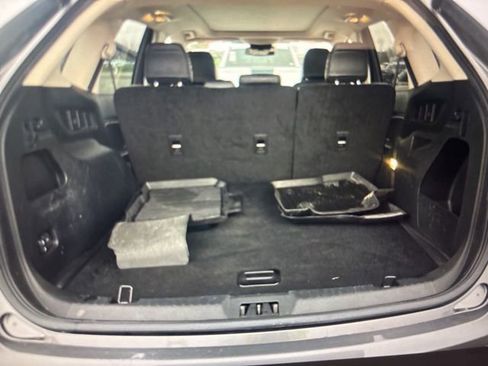 Used 2023 Ford Edge SEL w/ Convenience Package image 5