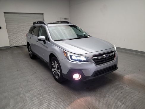 Used 2018 Subaru Outback 2.5i Limited AWD/4WD image 13