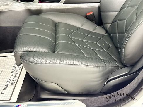 Used 2024 BMW i7 xDrive60 AWD/4WD image 26