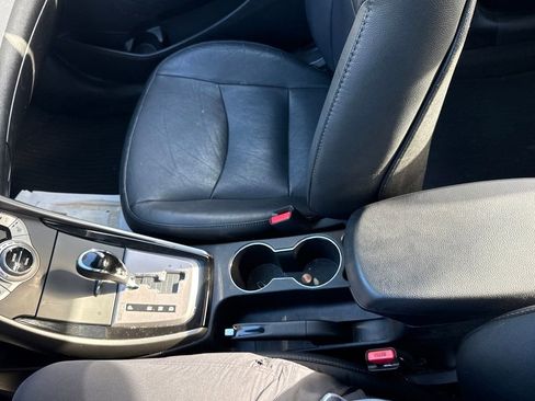 Used 2013 Hyundai Elantra Limited w/ Technology Pkg image 33