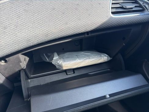 Used 2018 Chevrolet Cruze LT image 33