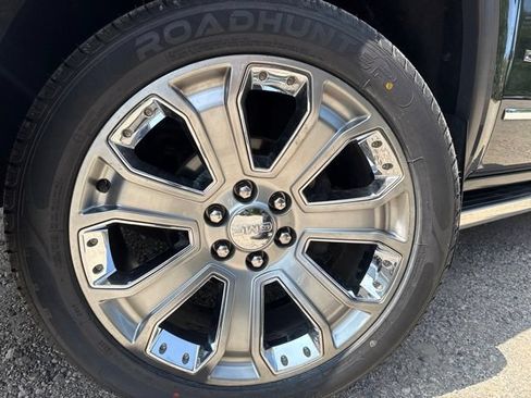 Used 2018 GMC Sierra 1500 Denali w/ Denali Ultimate Package AWD/4WD image 46
