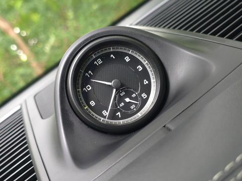 Used 2023 Porsche Macan image 51