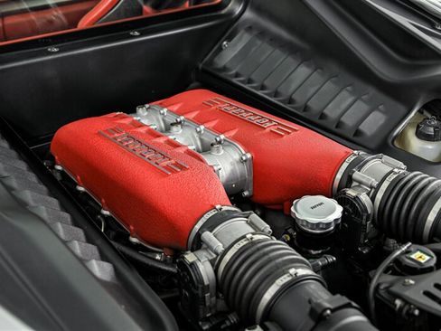 Used 2013 Ferrari 458 Italia Coupe RWD image 15
