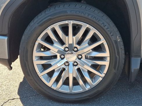 Used 2019 GMC Sierra 1500 Denali w/ Denali Ultimate Package AWD/4WD image 9