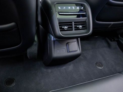 Certified 2025 Cadillac Lyriq Luxury w/ LPO, Floor Liner Package image 25