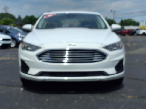 Certified 2020 Ford Fusion SE image 2