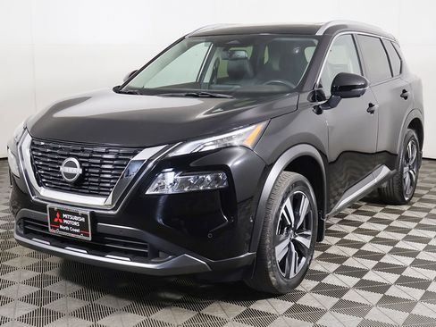 Used 2023 Nissan Rogue SL AWD/4WD image 10