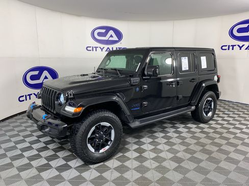 Used 2021 Jeep Wrangler Unlimited Sahara AWD/4WD image 7