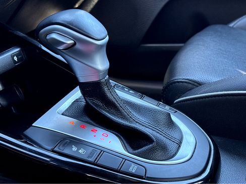 Used 2022 Kia Forte GT-Line w/ GT-Line Premium Package image 15