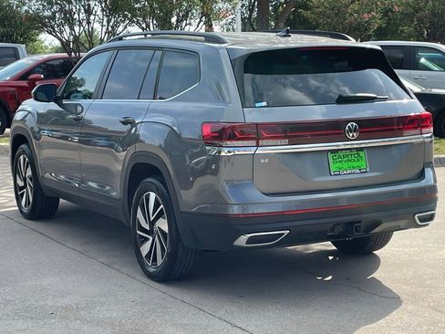 Used 2025 Volkswagen Atlas SE FWD image 3