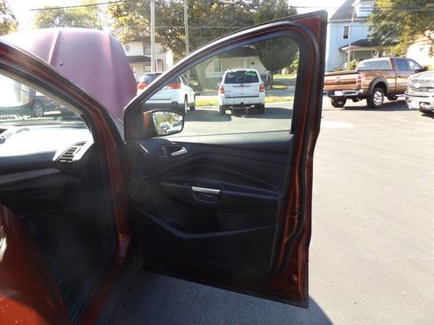 Used 2016 Ford Escape SE image 26