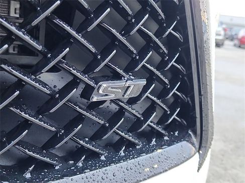 New 2026 Buick Enclave Sport Touring w/ Power Package image 10