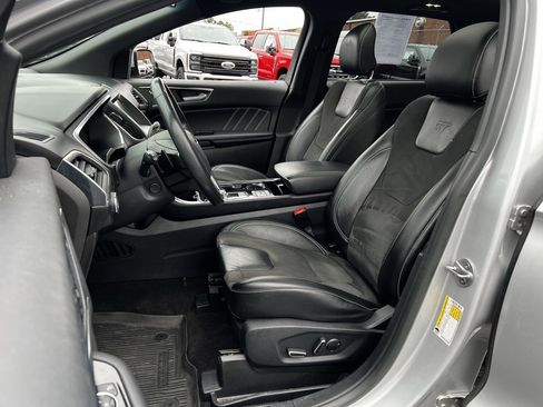 Used 2019 Ford Edge ST w/ Equipment Group 401A image 13