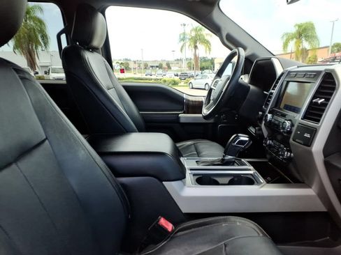 Used 2020 Ford F150 Lariat RWD image 12