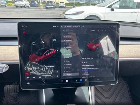 Used 2018 Tesla Model 3 Long Range image 11