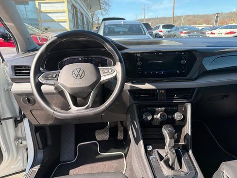 Used 2023 Volkswagen Taos SEL AWD/4WD image 23
